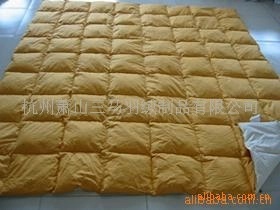 供應(yīng)AB色羽絨被(圖) - 供應(yīng)AB色羽絨被(圖)廠家 - 供應(yīng)AB色羽絨被(圖)價格 - 杭州蕭山三馬羽絨制品 - 